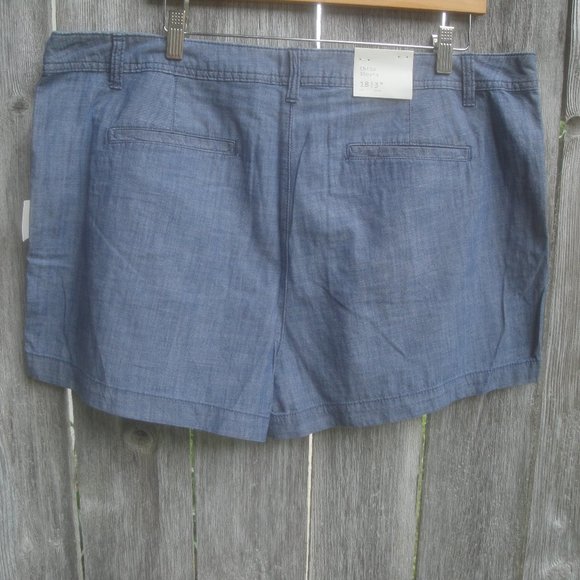 A New Day Chambray 100% Cotton Chino Cotton 3 Inch Shorts Size 18 - Picture 3 of 4